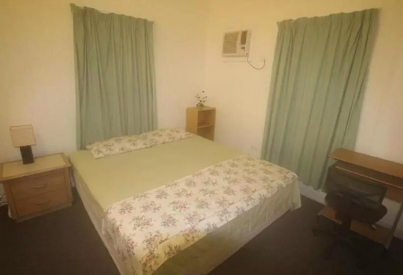 Majatalo Cairns Sunshine Lodge