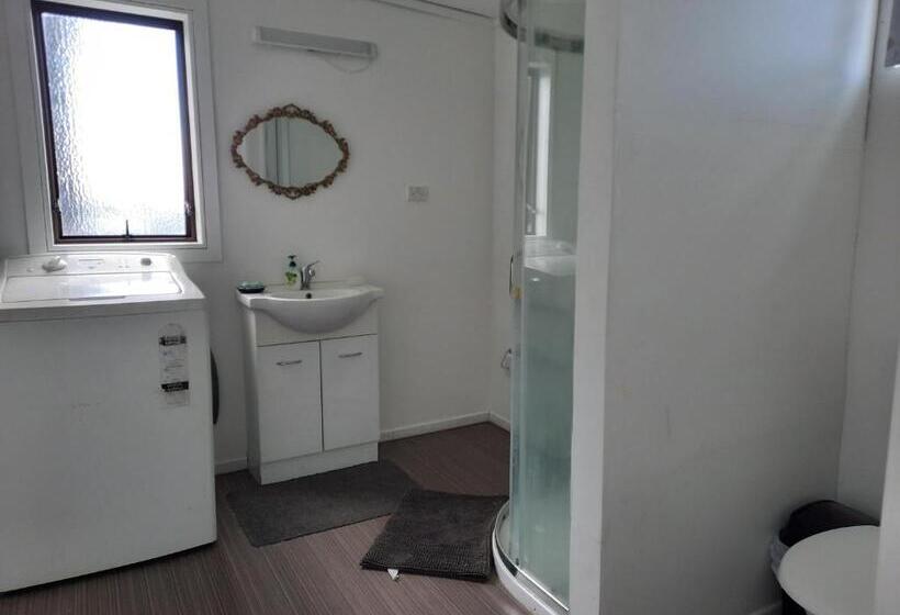 פנסיון Central Holiday Home