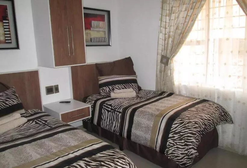 ペンション Mgh Guest House Klerksdorp
