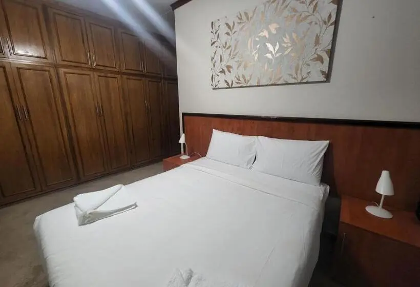 ペンション Mgh Guest House Klerksdorp