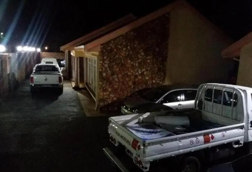ペンション Mgh Guest House Klerksdorp