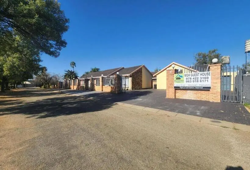 ペンション Mgh Guest House Klerksdorp