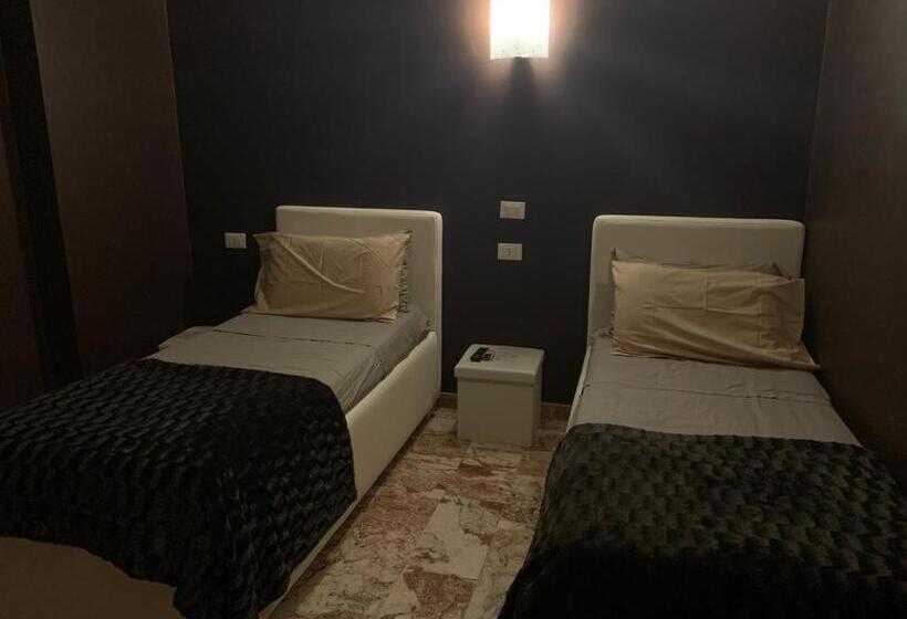 膳宿费 Mo  Affittacamere Tavola Calda Caffetteria