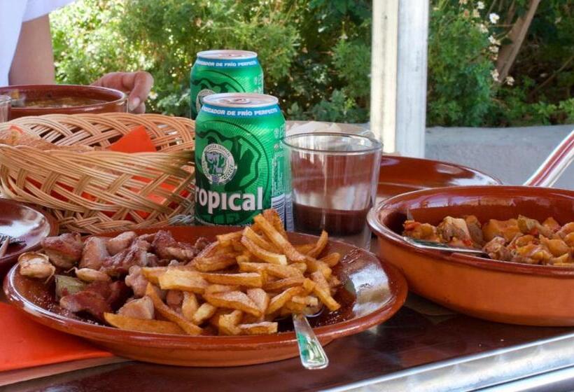 ペンション Refugio El Hornillo