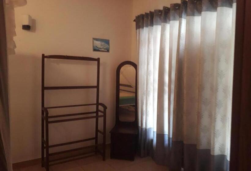 بنسيون Sun And Surf Rest