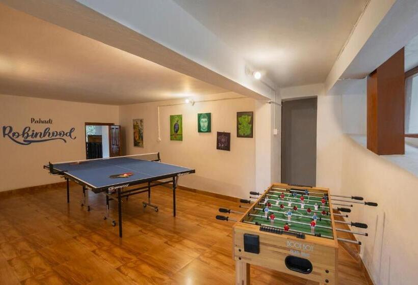 Robinhood Travel Hostel