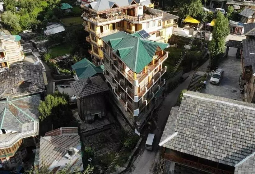 Robinhood Travel Hostel
