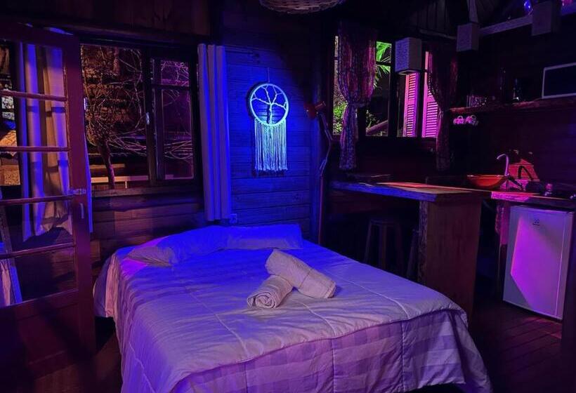 هاستل Bangalô House Praia Do Rosa Sc