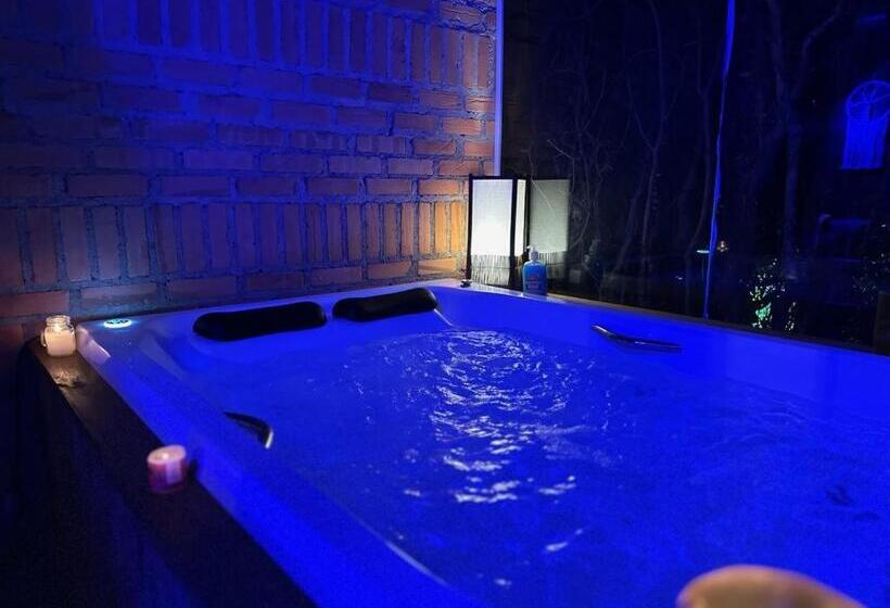 هاستل Bangalô House Praia Do Rosa Sc