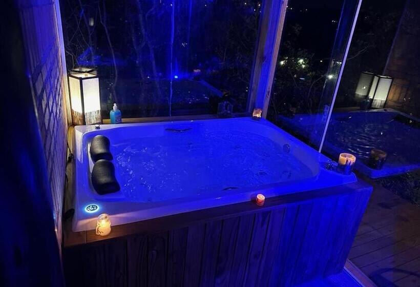 هاستل Bangalô House Praia Do Rosa Sc