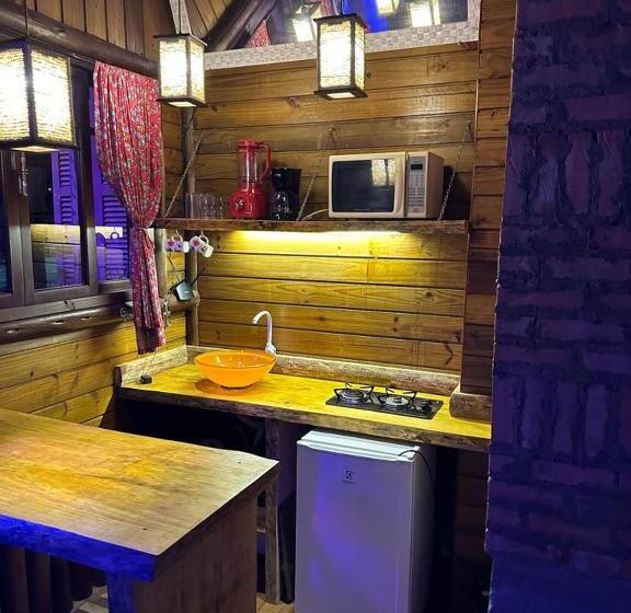 هاستل Bangalô House Praia Do Rosa Sc