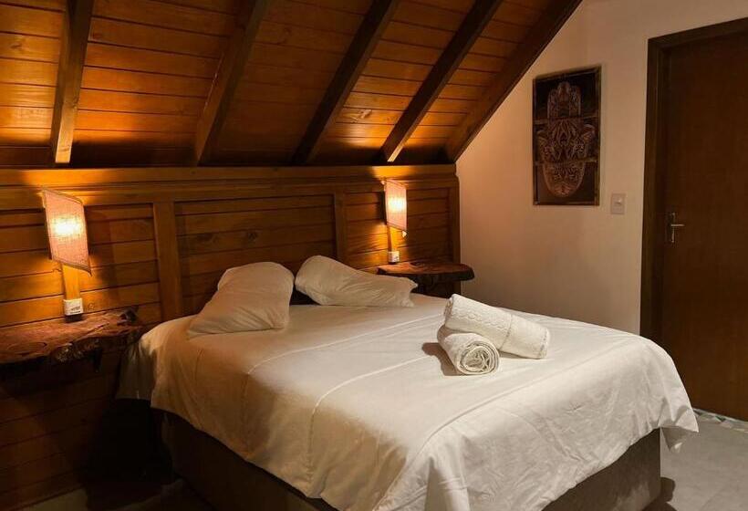 هاستل Bangalô House Praia Do Rosa Sc