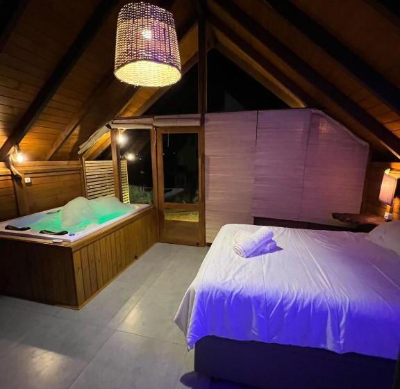 هاستل Bangalô House Praia Do Rosa Sc