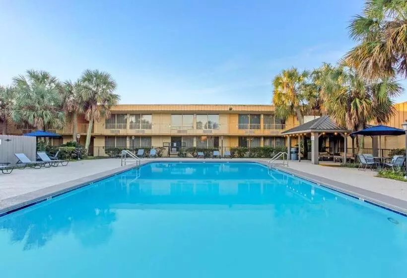 ユースホステル Quality Inn Slidell I 10