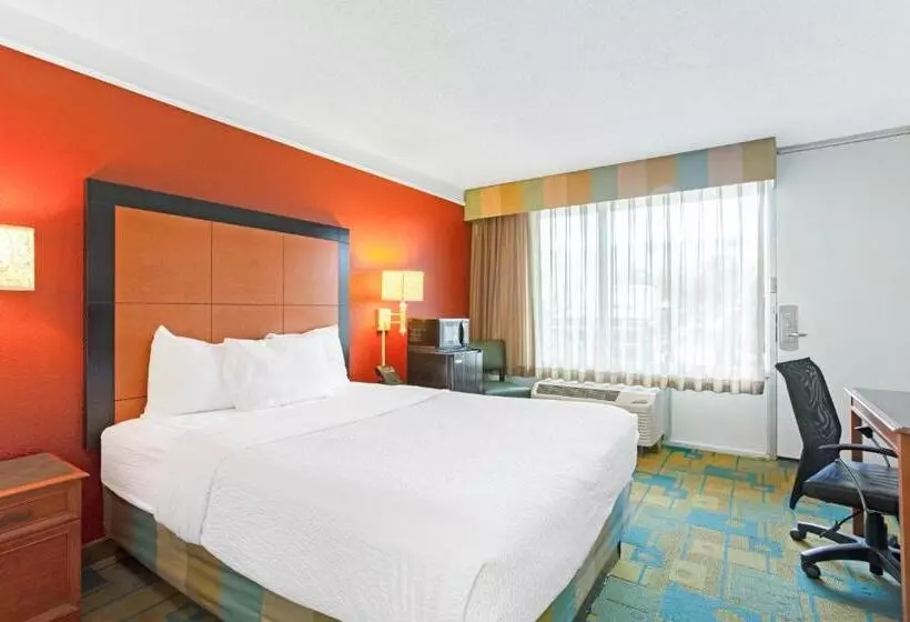 ユースホステル Quality Inn Slidell I 10