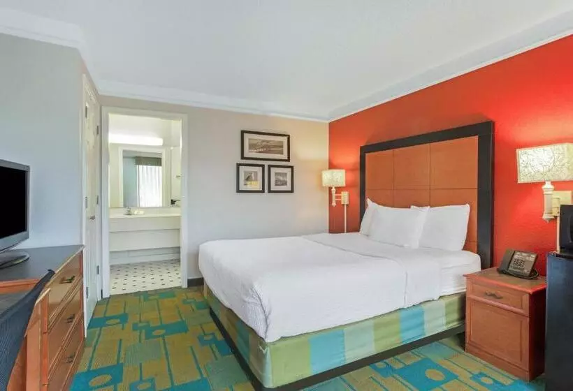 ユースホステル Quality Inn Slidell I 10