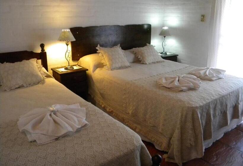 فندق صغير Wayra Pampa Posada & Aparts