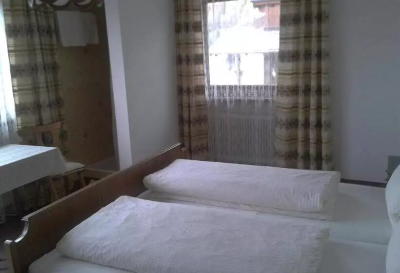 Aamiaismajoitus (B&B) Gästehaus Riml