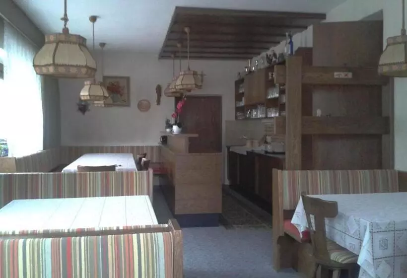 Aamiaismajoitus (B&B) Gästehaus Riml