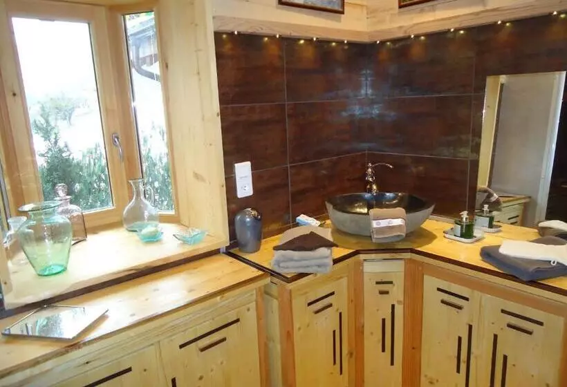 Aamiaismajoitus (B&B) L Eterlou Chambres D Hote