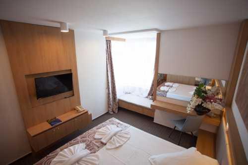 Complex Hotelier Steaua De Mare Hotel Delfinul