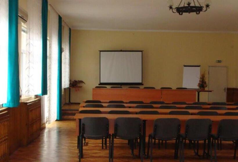 ホテル балнеохотел люляци