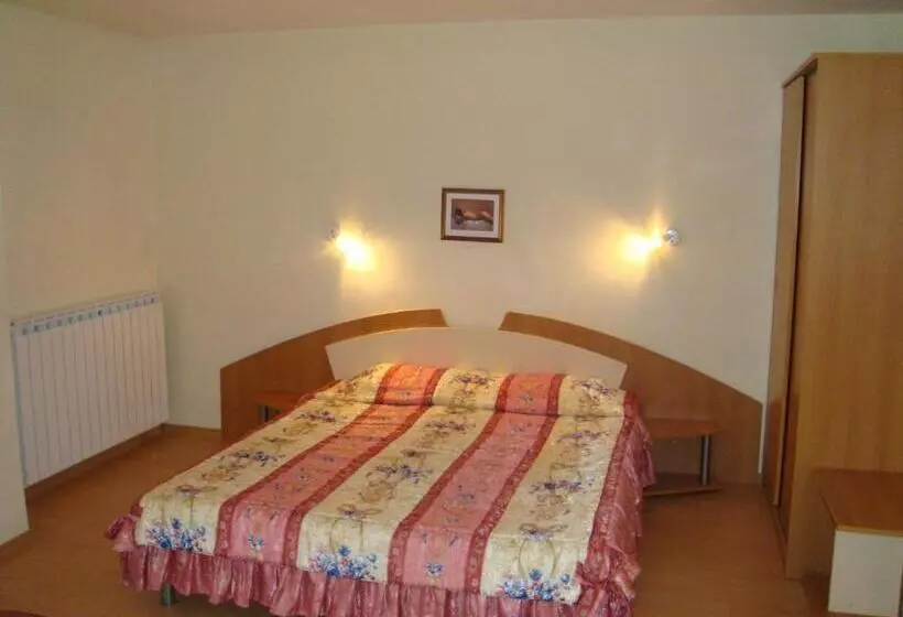 Hotelli балнеохотел люляци