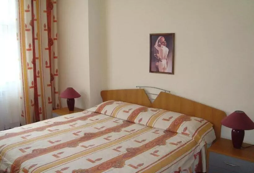 Hotelli балнеохотел люляци