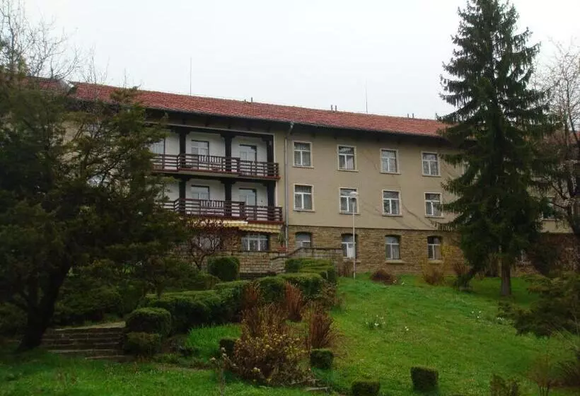 Hotelli балнеохотел люляци