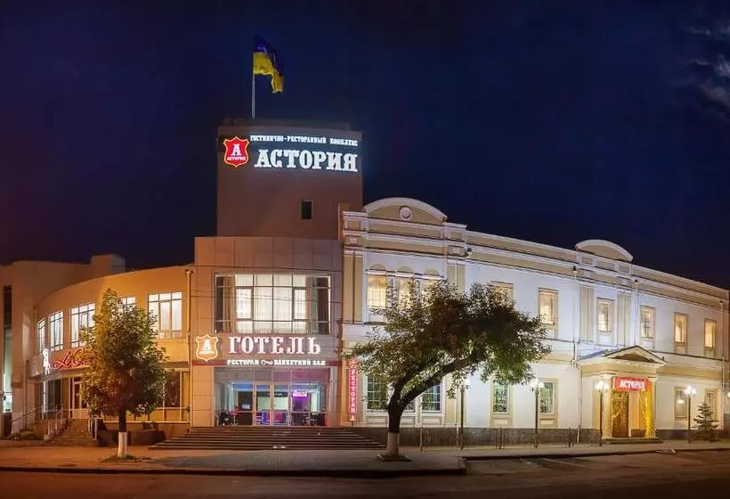 ホテル Astoria