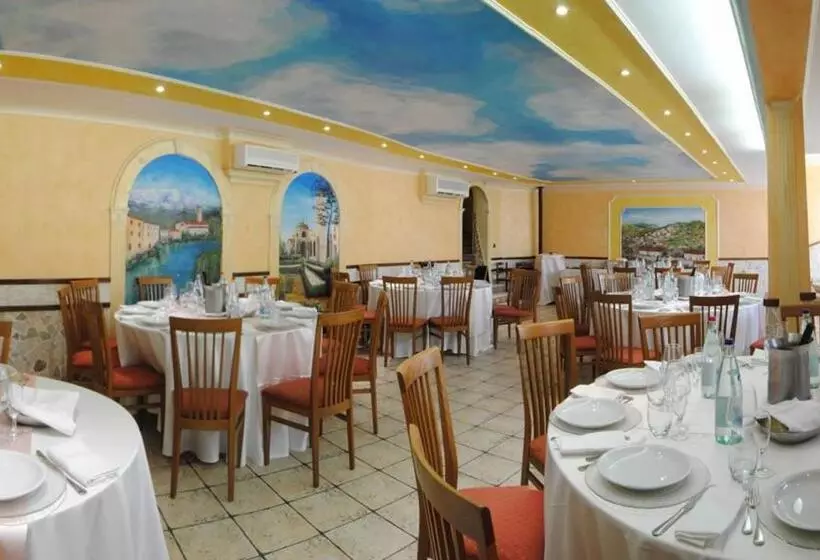ホテル Ristorante Da Valerio