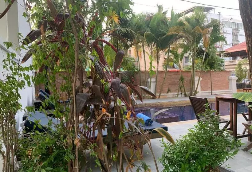 Hotelli The One By Nika