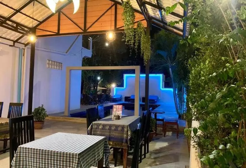 Hotelli The One By Nika