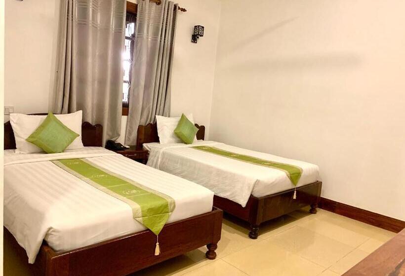 בית מלון כפרי The One By Nika