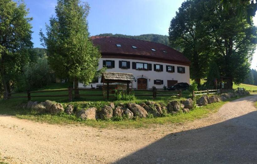 هتل Turistična Kmetija Toman