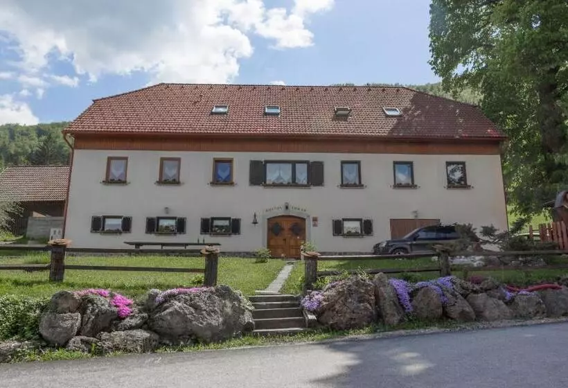 هتل Turistična Kmetija Toman