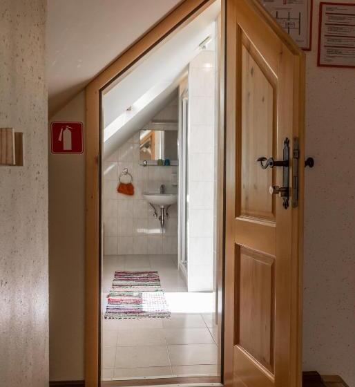 هتل Turistična Kmetija Toman