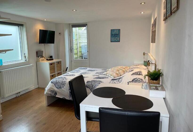 پانسیون Beach Break Zandvoort