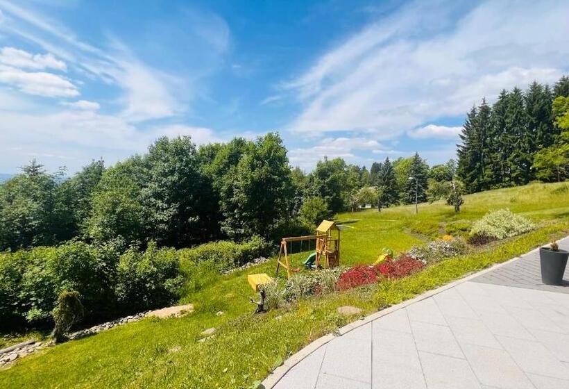 Majatalo Four Seasons In Benecko