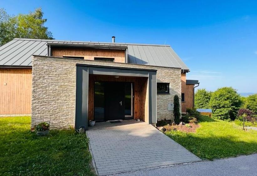 Majatalo Four Seasons In Benecko