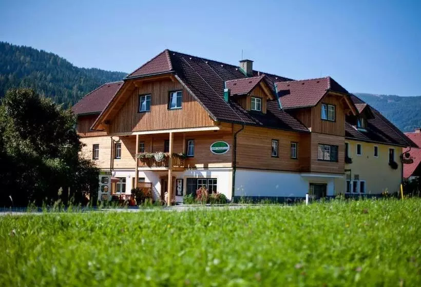ペンション Gasthof Schafferwirt
