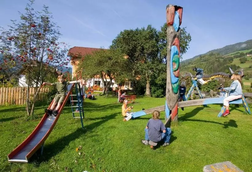 ペンション Gasthof Schafferwirt