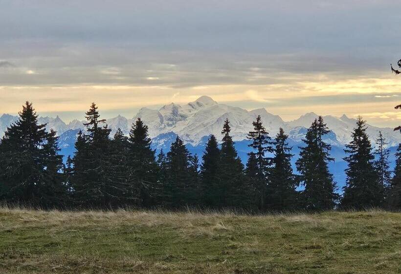 펜션 Hôtel Restaurant Du Marchairuz