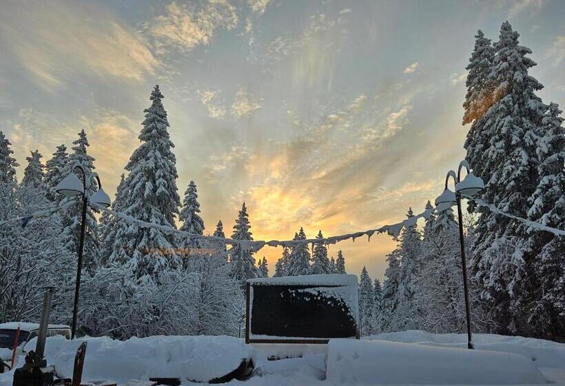 펜션 Hôtel Restaurant Du Marchairuz