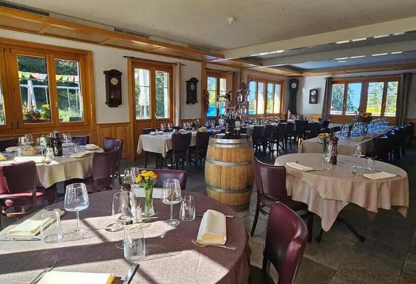 ペンション Hôtel Restaurant Du Marchairuz