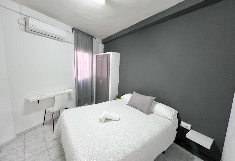 פנסיון Müde Hostel