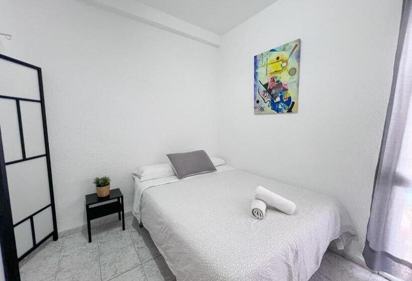 פנסיון Müde Hostel