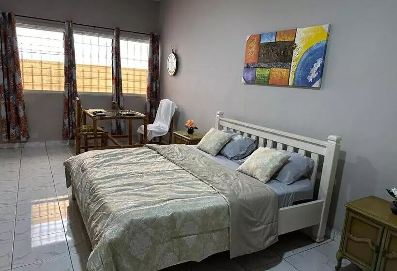 Majatalo Marrets International Villa