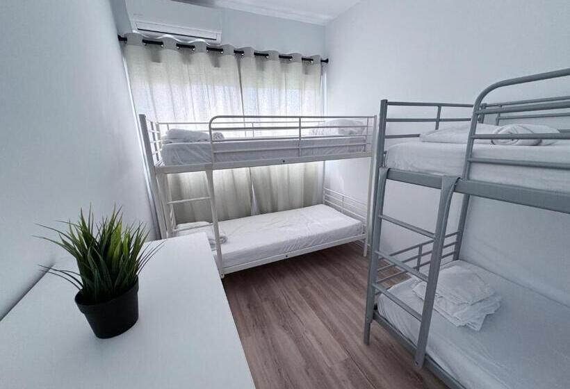 פנסיון Müde Hostel