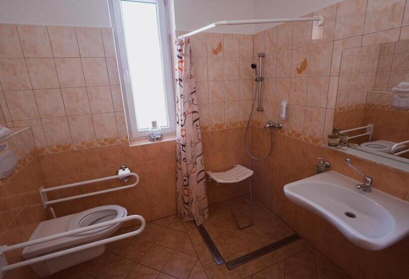 פנסיון Pelikan Purkarec